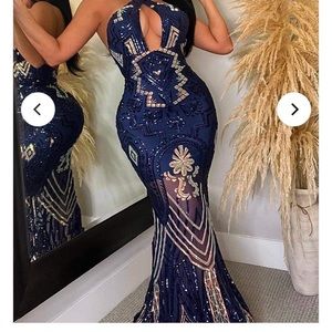 Brand new sequin blue dress size large ! Couldn’t fit it bought as a gift.